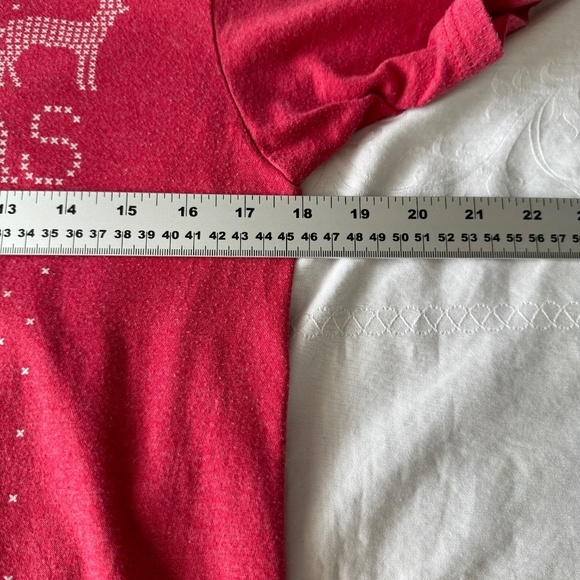 Home Alone Men's Red "Ya Filthy Animal" Holiday Christmas T-Shirt Size Small - Picture 4 of 6